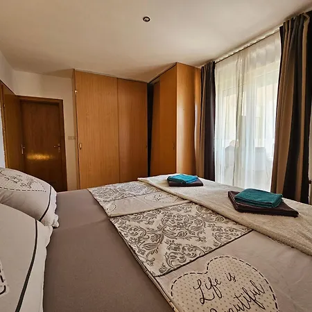 Apartment Bonaca